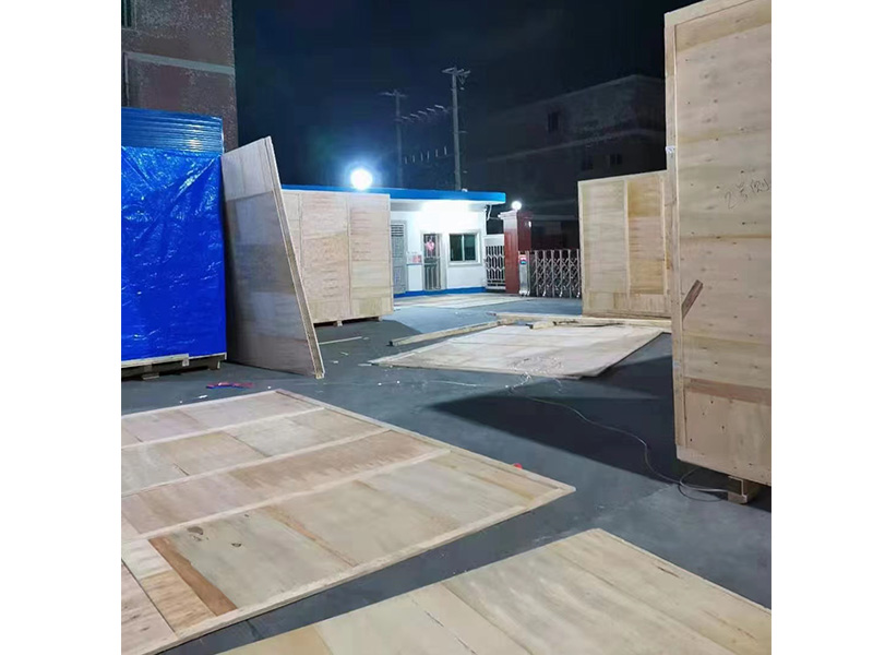 免檢出口木(mu)箱